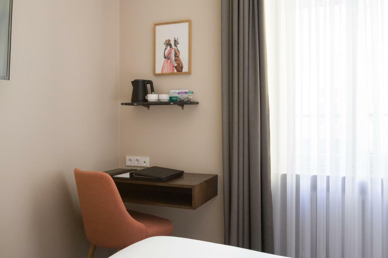Hotel Perrin - Former Carlton 4*